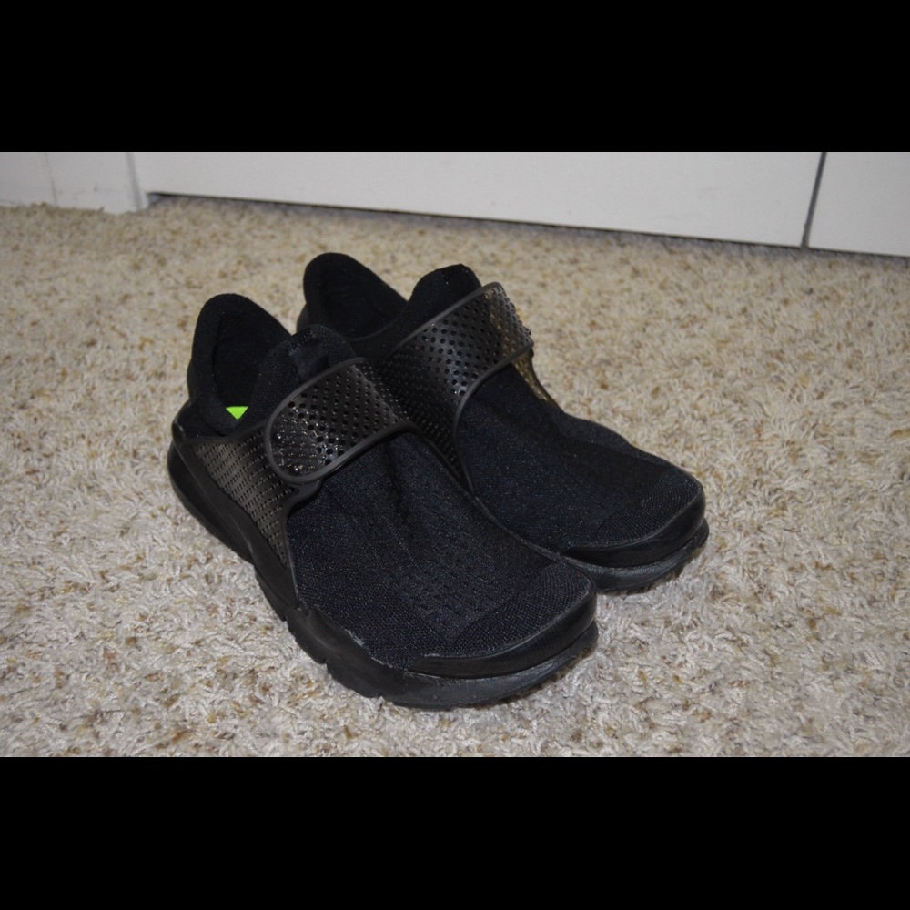 Nike Sock Darts